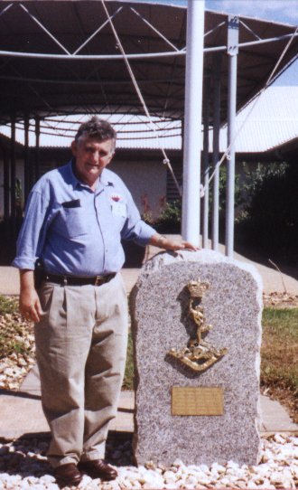 Denis Hare and the 104 Sig Sqn Memorial